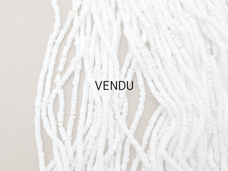 画像5: アンティーク ミルクガラス シードビーズ ホワイト 75〜78g 1粒=9〜9.5粒