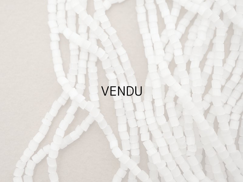 画像3: アンティーク ガラス製 サティネビーズ オフホワイト 57g 1cm=5.5粒 