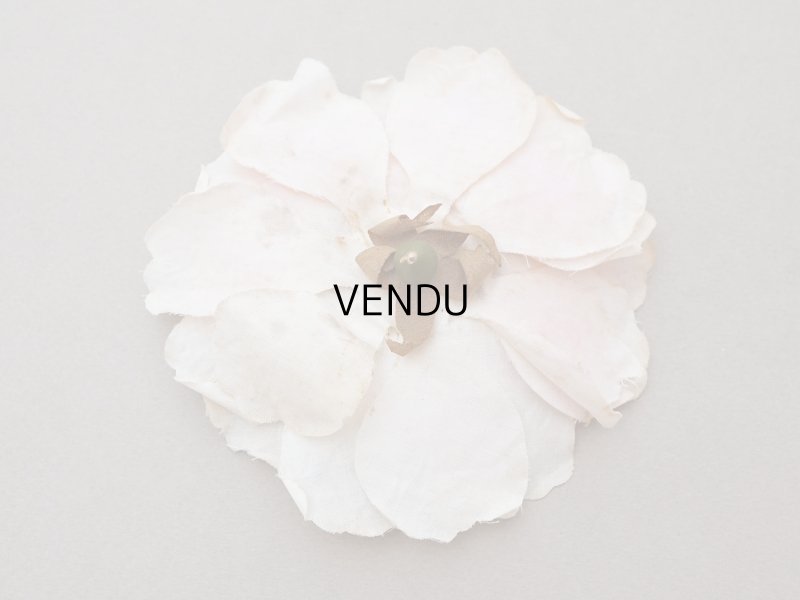 画像4: 1900年頃 アンティーク薔薇の大きな布花 パウダーピンク クウォーターロゼット咲き