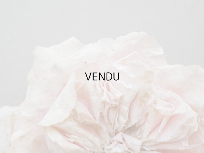 画像3: 1900年頃 アンティーク薔薇の大きな布花 パウダーピンク クウォーターロゼット咲き