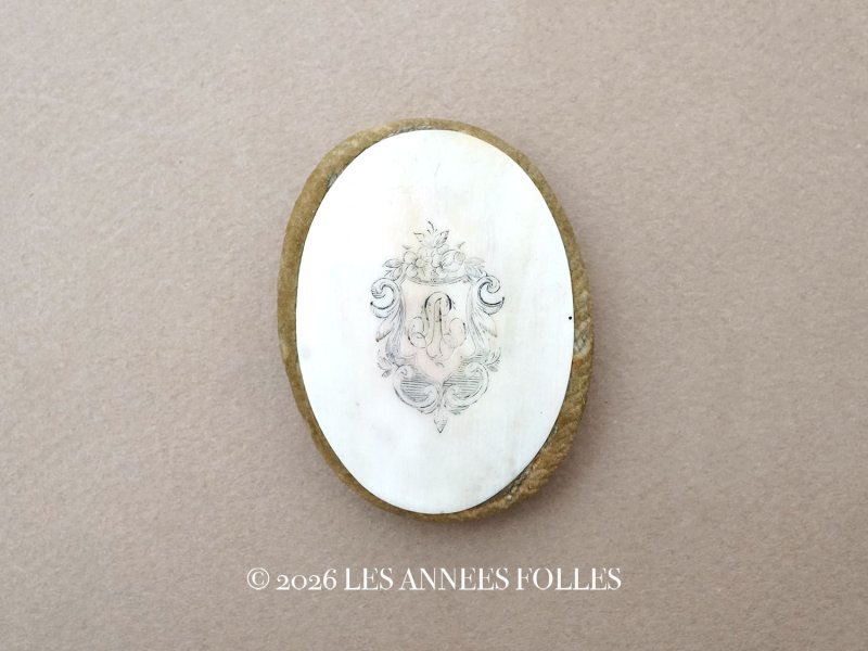 画像1: 19世紀 アンティーク ピンクッション イニシャル入りメダイヨン