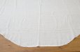 画像15: アンティーク  ドット刺繍入り コットンオーガンジー オフホワイト ファブリック テーブルクロス (15)