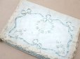 画像2: アンティーク イニシャル刺繍入り シルク製 ハンキーケース パウダーブルー (2)