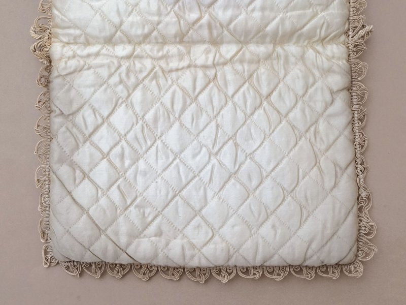 画像17: 19世紀 アンティーク シルク製 ポシェット リボン＆花のリース【CH】ハンキーケース 