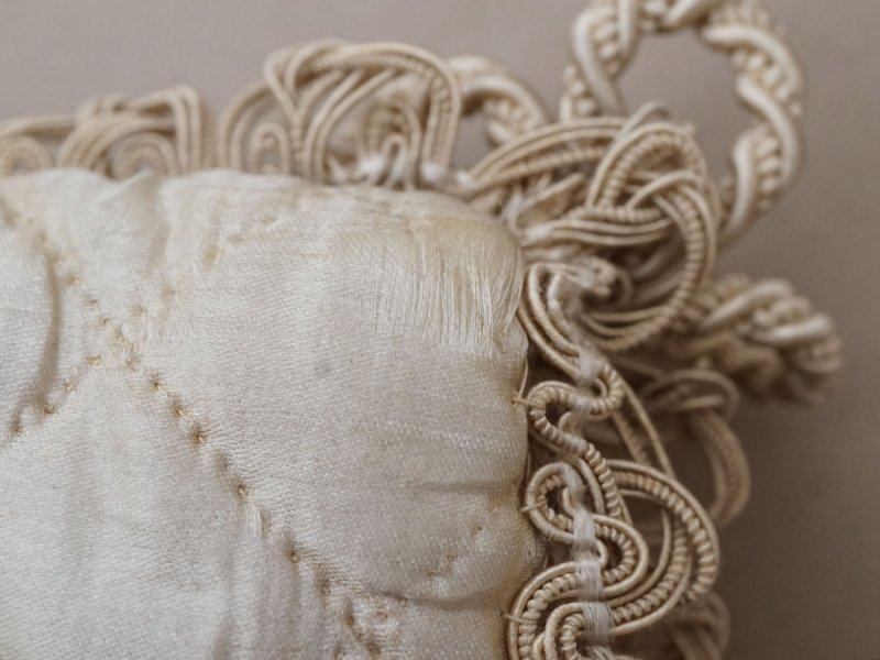 画像14: 19世紀 アンティーク シルク製 ポシェット リボン＆花のリース【CH】ハンキーケース 