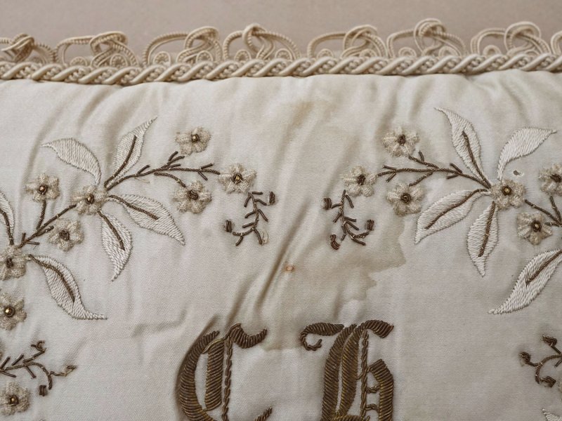 画像4: 19世紀 アンティーク シルク製 ポシェット リボン＆花のリース【CH】ハンキーケース 