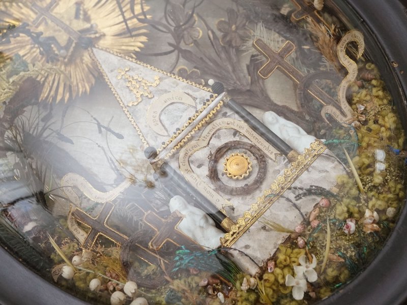 画像4: 19世紀 アンティーク ルリケール 大きなガラスドーム 遺物 44.6×35cm