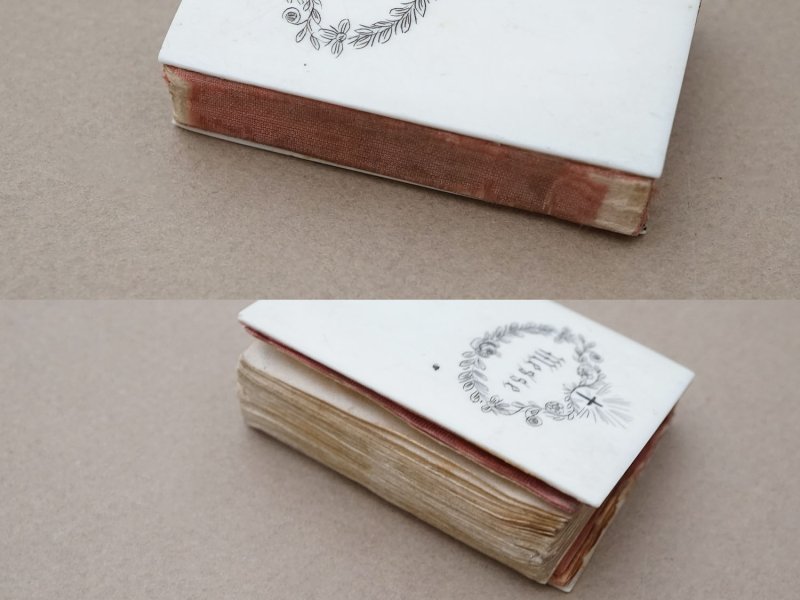 画像5: 19世紀 アンティーク ドール用 ミサ用 子ども用聖歌集 ボーン製 ドールハウス MESSE