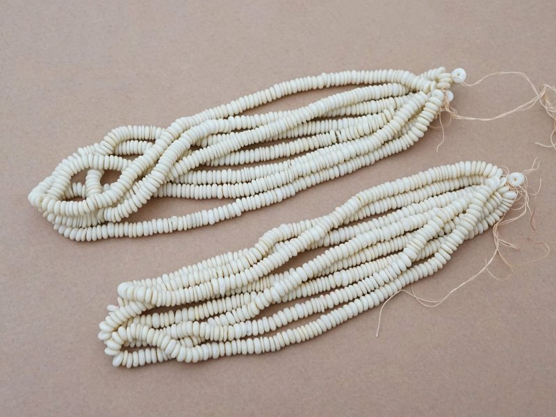 画像2: アンティーク ゼラチン製  スフレ スパンコール スモーキーシルバーグリーン 4mm 約1200ピース  COL 16