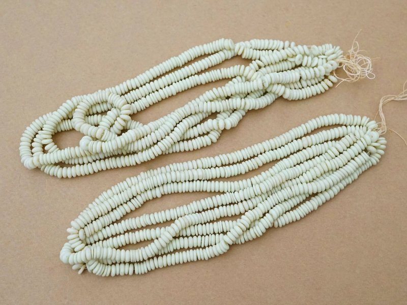 画像2: アンティーク ゼラチン製  スフレ スパンコール シルバーグリーン 4mm 約1200ピース  COL 4