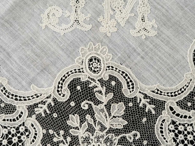 画像6: アンティーク ポワンドガーズ  結婚式のハンカチ 【JM】イニシャル刺繍入り【ポワン・ド・ガーズ】 