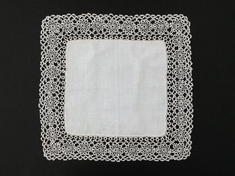 画像2: アンティーク タティングレースのハンカチ 
