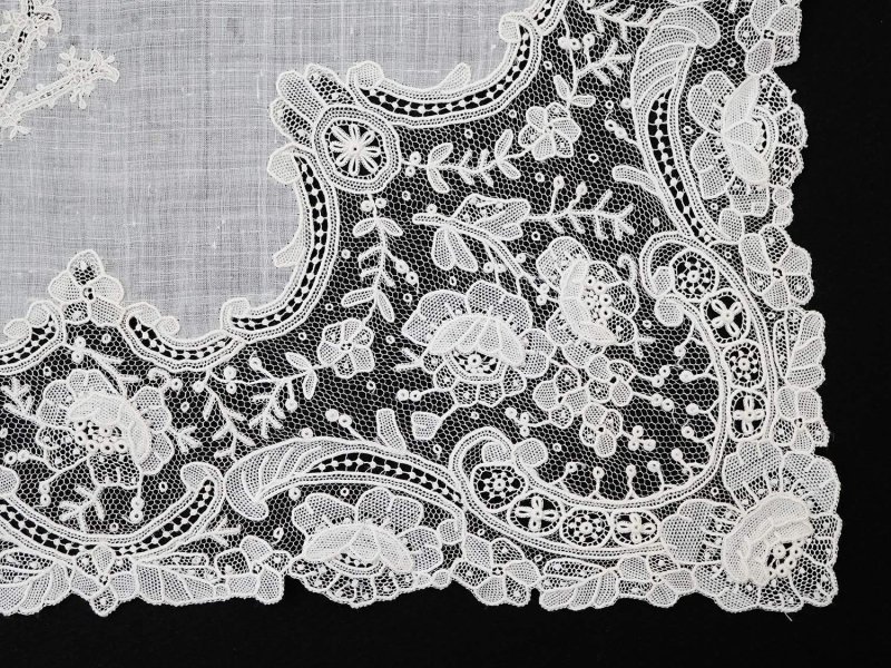 画像16: アンティーク ポワンドローズ  結婚式のハンカチ 【MV】イニシャル刺繍入り 【ポワン・ド・ローズ】　【ポワン・ド・ガーズ】 