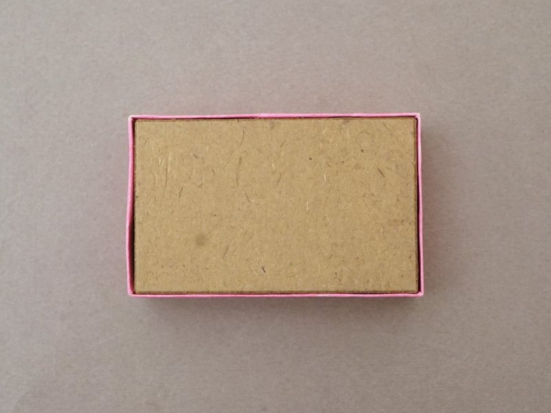 画像2: ＊蚤の市＊アンティーク ガラスの蓋の紙箱 ピンク