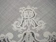 画像4: アンティーク ポワンドガーズ  結婚式のハンカチ 【RM】イニシャル刺繍入り【ポワン・ド・ガーズ】  (4)