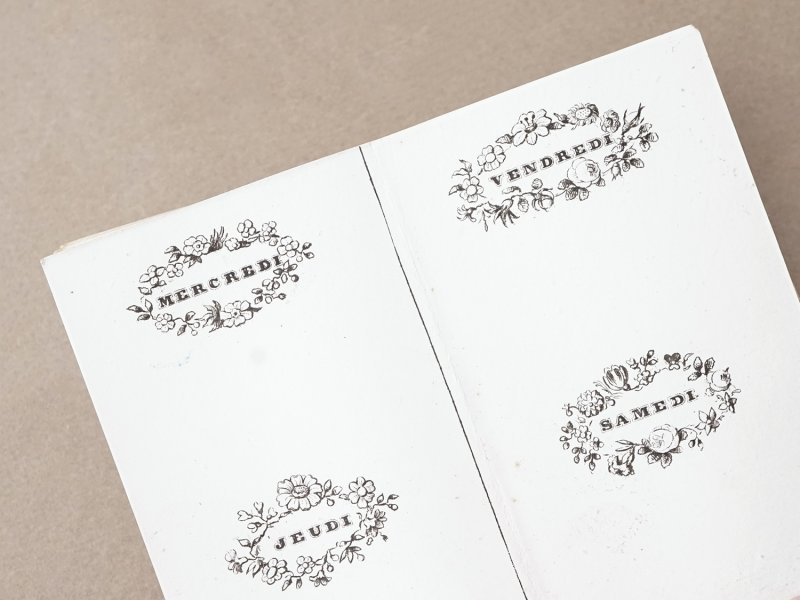 画像10: 19世紀 舞踏会の手帳 ペンシル付 モノグラム入りメダイヨン  カルネ・ド・バル 