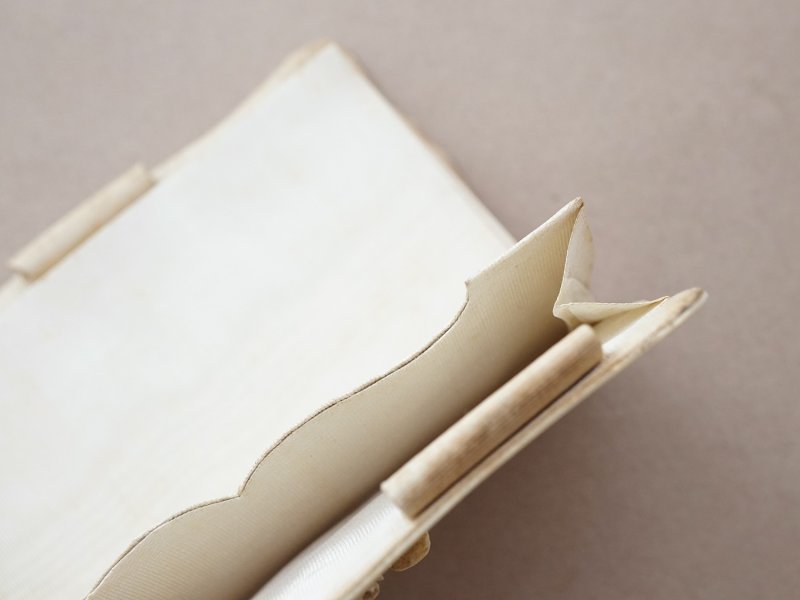 画像9: 19世紀 舞踏会の手帳 ペンシル付 薔薇＆リボンのリース カルネ・ド・バル 