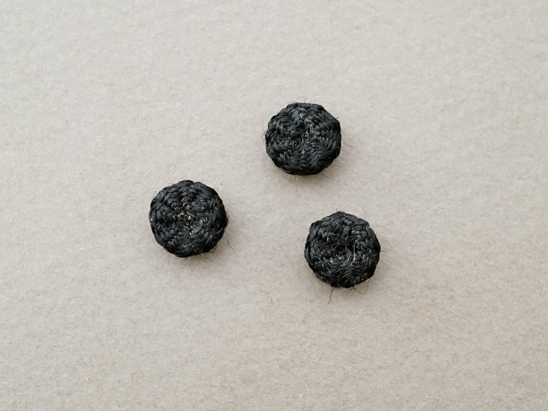 画像3: アンティーク シルク製 くるみボタン 9mm 黒 3ピースのセット 