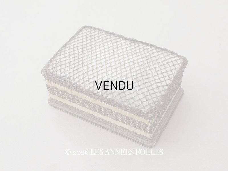 画像1: ＊蚤の市＊アンティーク 花模様のボックス