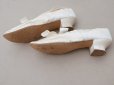 画像7: ＊蚤の市＊1900年頃 アンティーク ウェディングシューズ オフホワイトのシルクサテン  (7)