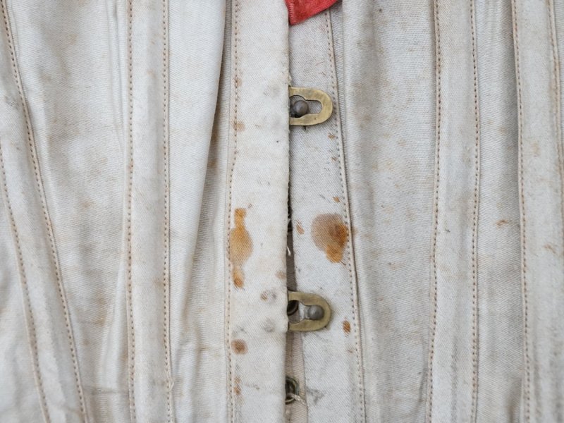 画像3: ＊蚤の市＊1860年頃 アンティーク コルセット シルクベルベットのリボン付き