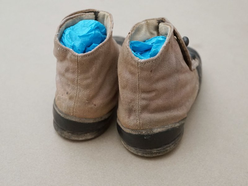 画像7: 1900年頃 アンティーク ボタンアップ ベビーシューズ  レザー＆コットン製 ココアブラウン＆ブラック
