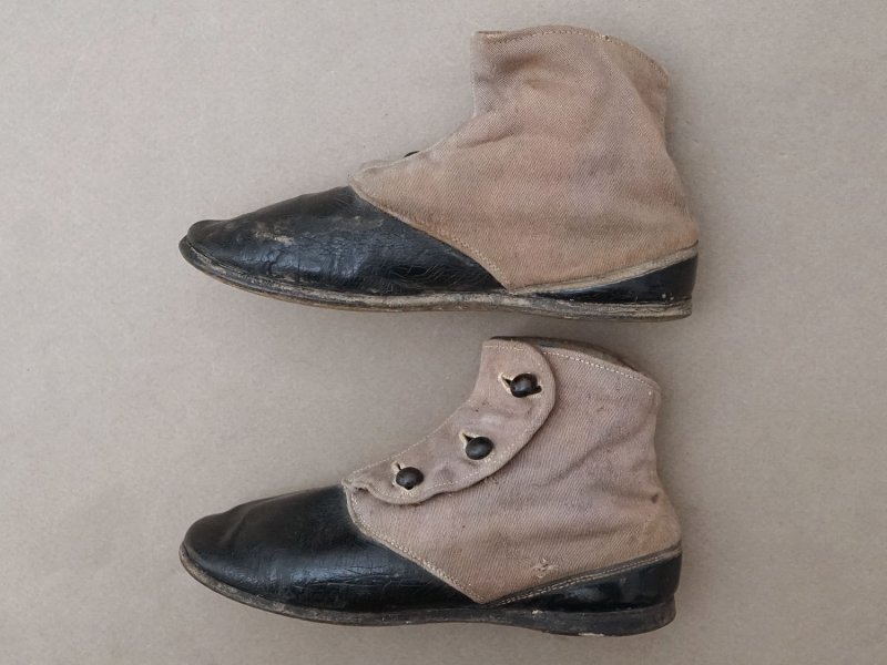 画像6: 1900年頃 アンティーク ボタンアップ ベビーシューズ  レザー＆コットン製 ココアブラウン＆ブラック