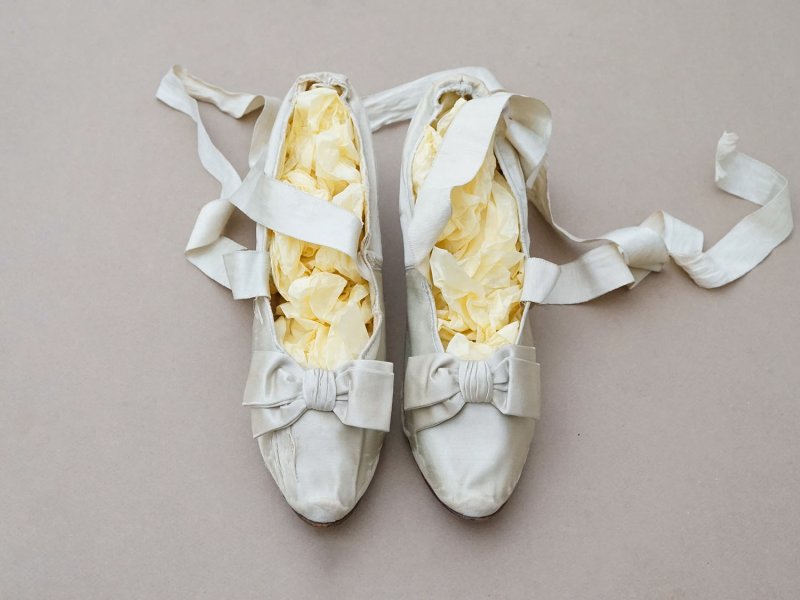 画像2: 1900年頃 アンティーク ウェディング シューズ パウダーブルー