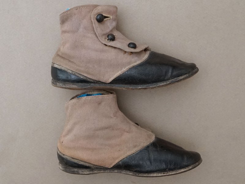 画像5: 1900年頃 アンティーク ボタンアップ ベビーシューズ  レザー＆コットン製 ココアブラウン＆ブラック