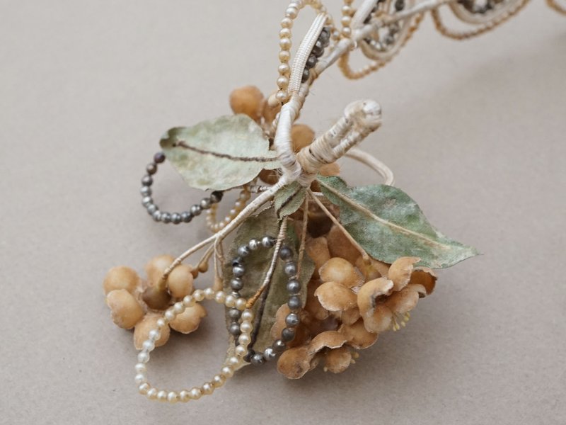 画像11: ＊蚤の市＊アンティーク パールとワックスフラワーのティアラ & ブローチのセット ウェディング 