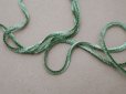 画像2: アンティーク  刺繍用 シルク製 ベルベットの紐  シュニーユ シェニール グリーン 20m  (2)