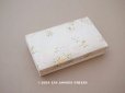 画像1: ＊蚤の市＊アンティーク お菓子箱 シルク地 ピンクのリボン＆薄紫と黄色の薔薇 (1)