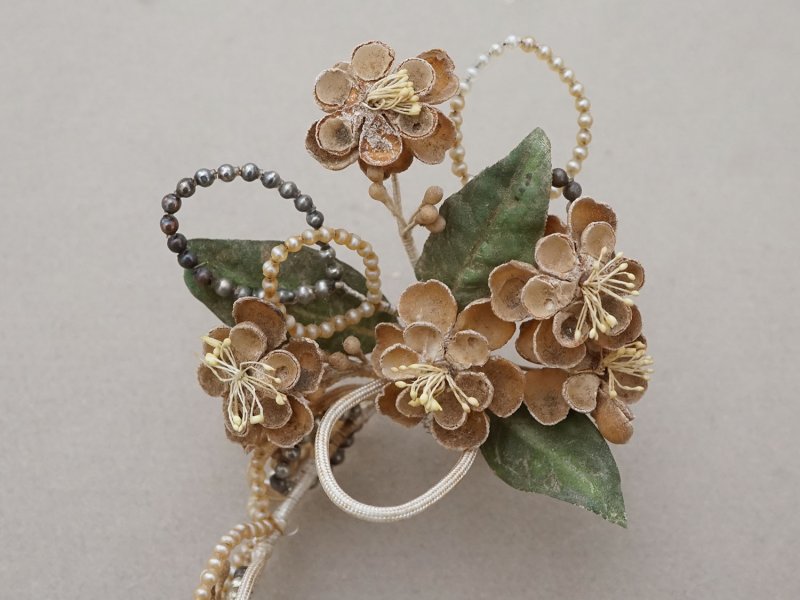 画像7: ＊蚤の市＊アンティーク パールとワックスフラワーのティアラ & ブローチのセット ウェディング 