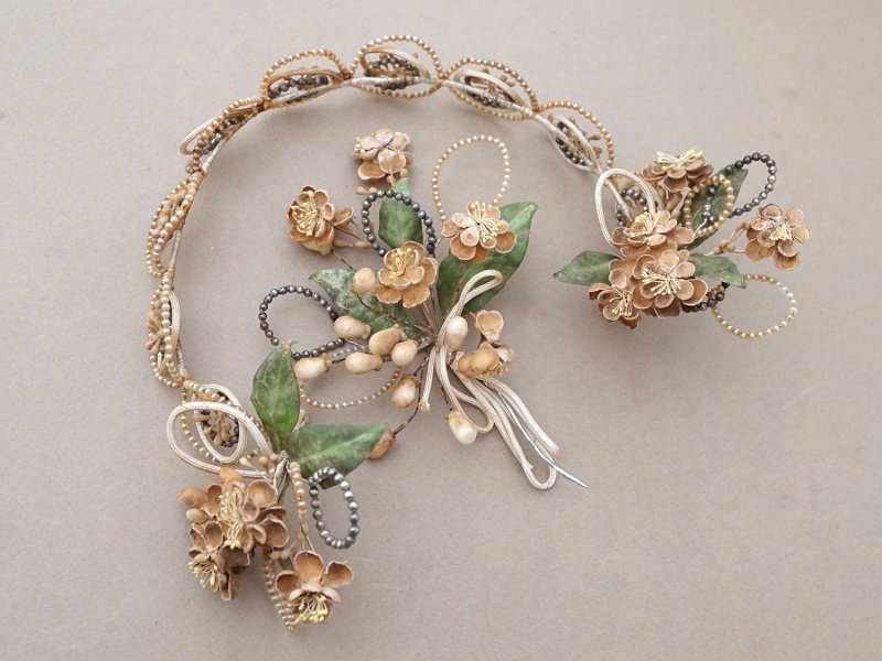 画像2: ＊蚤の市＊アンティーク パールとワックスフラワーのティアラ & ブローチのセット ウェディング 