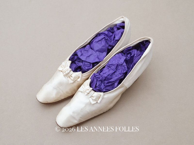 画像1: アンティーク ウェディング シューズ オフホワイトのシルクサテン