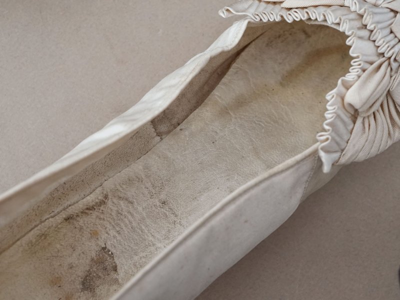 画像10: ＊蚤の市＊1900年頃  アンティーク ウェディング シューズ 