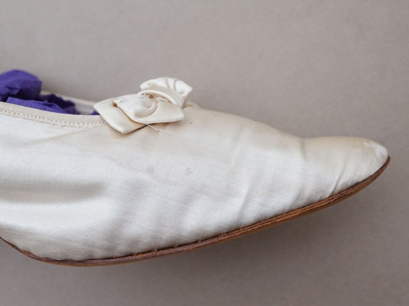 画像10: アンティーク ウェディング シューズ オフホワイトのシルクサテン