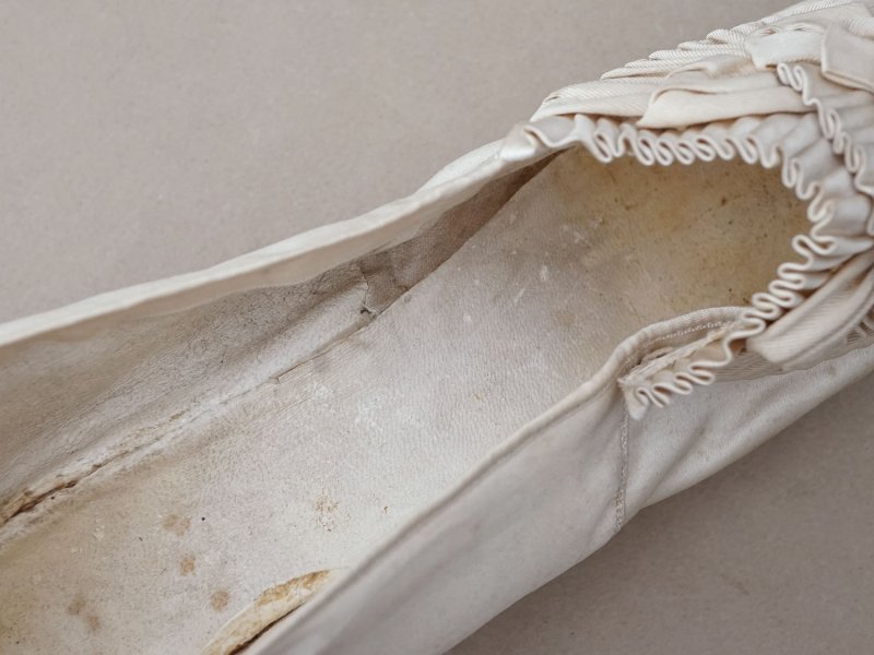 画像9: ＊蚤の市＊1900年頃  アンティーク ウェディング シューズ 