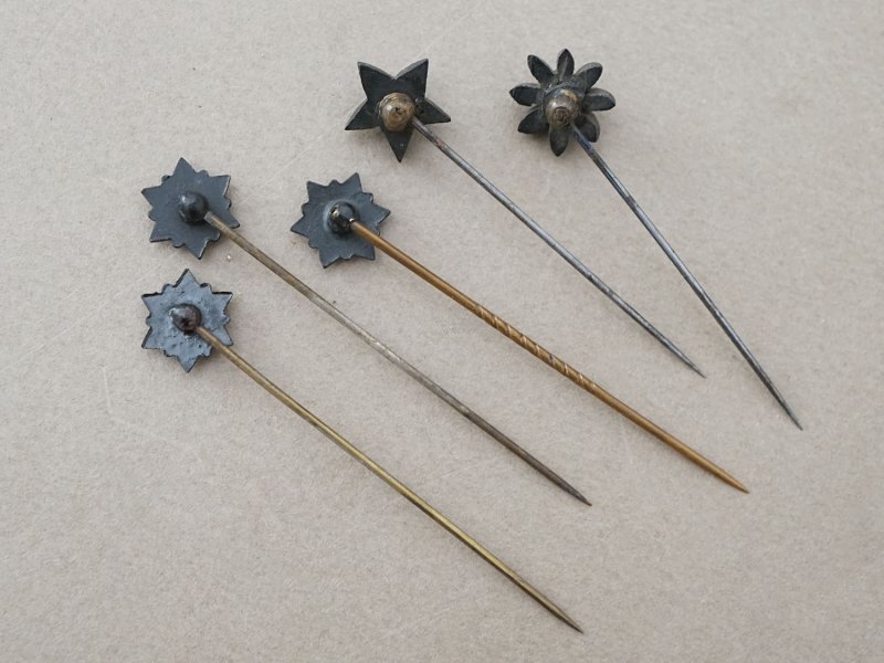 画像4: ＊蚤の市セット＊19世紀末 アンティーク 花のエパングル 5点セット