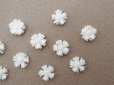 画像3: アンティーク 極小 花のジュエリーパーツ 10ピースのセット 6mm 手彫り イボワリヌ  (3)