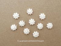 アンティーク 極小 花のジュエリーパーツ 10ピースのセット 6mm 手彫り イボワリヌ 