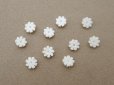 画像5: アンティーク 極小 花のジュエリーパーツ 10ピースのセット 6mm 手彫り イボワリヌ  (5)