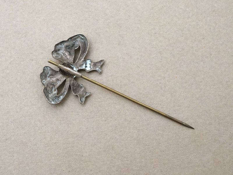 画像4: 1900年頃 アンティーク エパングル リボン グラスストーン付