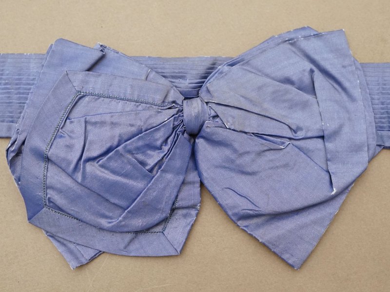 画像4: ＊蚤の市＊1900年頃 アンティーク シルク製 クラヴァット ラヴェンダーブルー