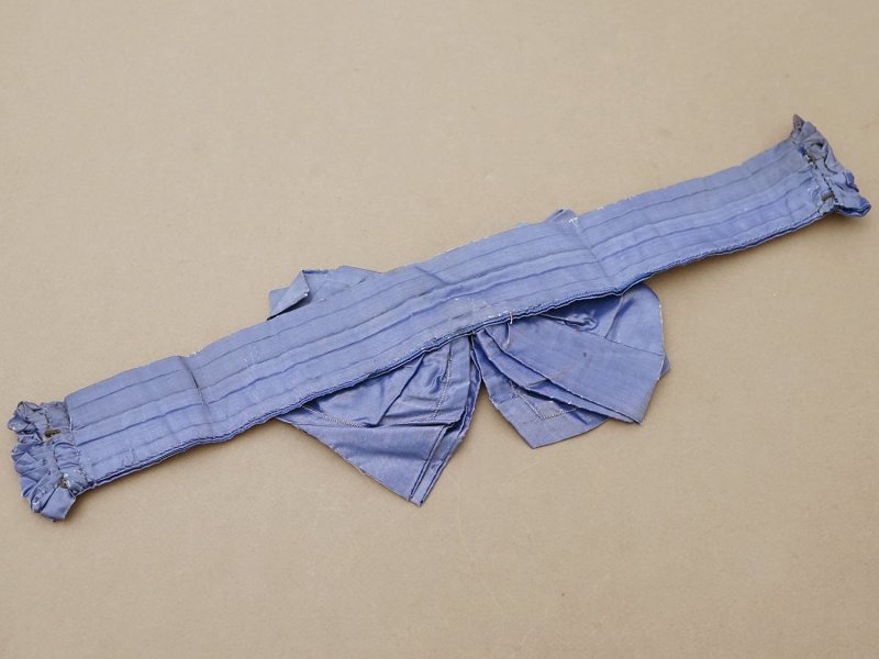 画像6: ＊蚤の市＊1900年頃 アンティーク シルク製 クラヴァット ラヴェンダーブルー