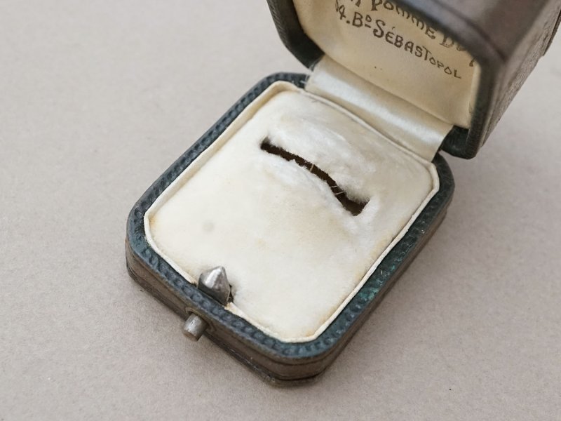 画像3: アンティーク 本革製 リングボックス モスグリーン ジュエリーボックス 