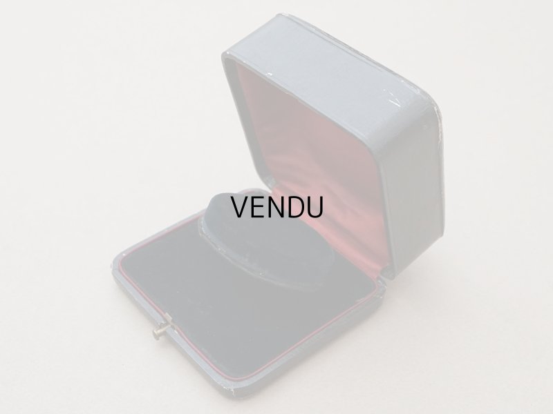 画像2: 19世紀末 アンティーク 本革製 ジュエリーボックス  黒 イニシャル入り ブレスレット用 