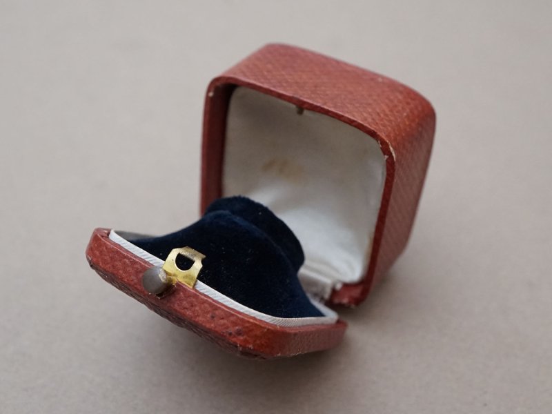 画像2: 19世紀末 アンティーク 本革製 ジュエリーボックス  リングボックス ブラウン