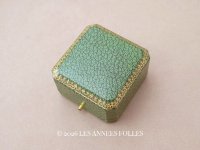 アンティーク 金彩入り ジュエリーボックス グリーン ブローチ用