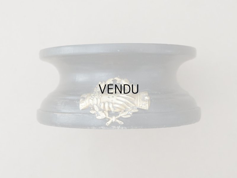 画像7: 19世紀末 アンティーク マリアージュの小さな台座 ハンドモチーフ